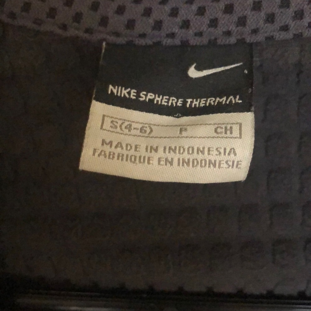 Nike jacket - Picture 3 of 3